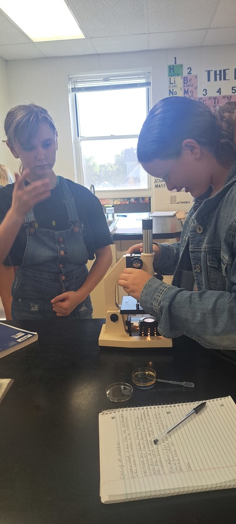 🔬 Wakefield 7th graders explored Paramecium under the microscope this week in Mrs. Trembath's science class! 🌊✨ They mastered focusing skills and learned how even the tiniest organisms play a BIG role in keeping ecosystems healthy. 🌱🌍 #celebrate379