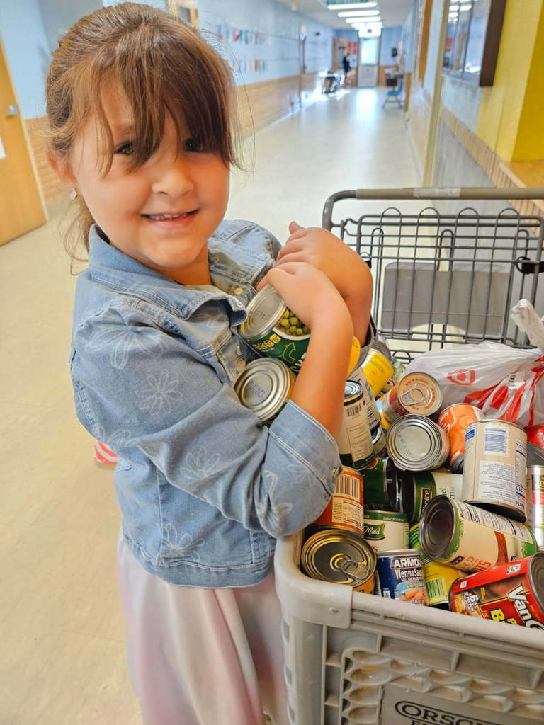 Vv is for Vegetables and the amazing Cubs at LES did not disappoint. Thank you, LES, for your help with Mrs. Shannon's service project! The shelves at the Lighthouse will be full, but their hearts will be even fuller! #celebrate379