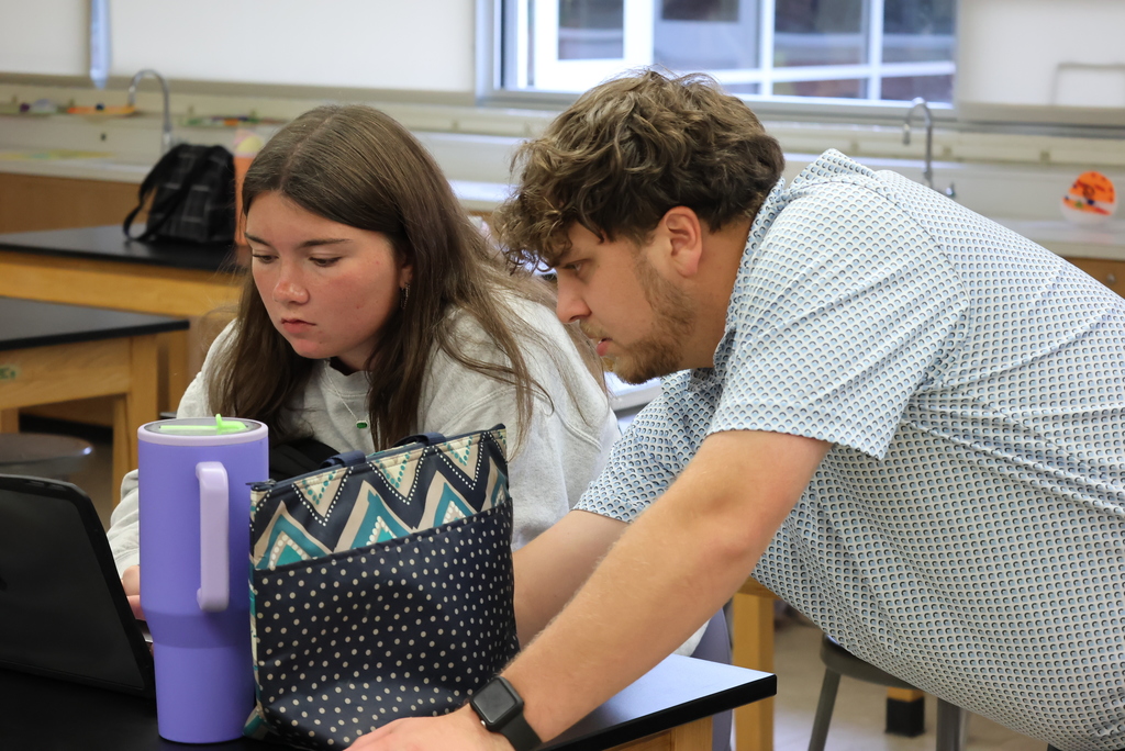 Mr. Wildeman is the new Biology/A&P teacher at CCCHS and has been doing a great job! Today, his Biology students were working on building cell models to be able to describe the different organelles and their functions inside these cells. Students had to research different cells before creating their masterpieces! #celebrate379