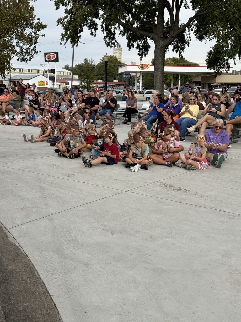 Today was a beautiful day for the kindergarten ABC Bootcamp! All K's created their own outfit based on the letters of the alphabet and presented in front of their classmates and families at Dexter Park! A special thanks to the CCCHS band for making the trip to help us celebrate! #celebrate379