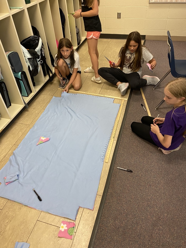 During her Bengal Innovators time, Miss Bott’s group measured, cut, and tied fleece fabric to create tie blankets. Students marked out inch by inch to ensure each tie was spaced evenly apart. They then chose places around the community to donate these blankets. Places chosen were the Lighthouse for Christ, the Hope House, a local church, and the Clay County EMT. What a great community project! #celebrate379