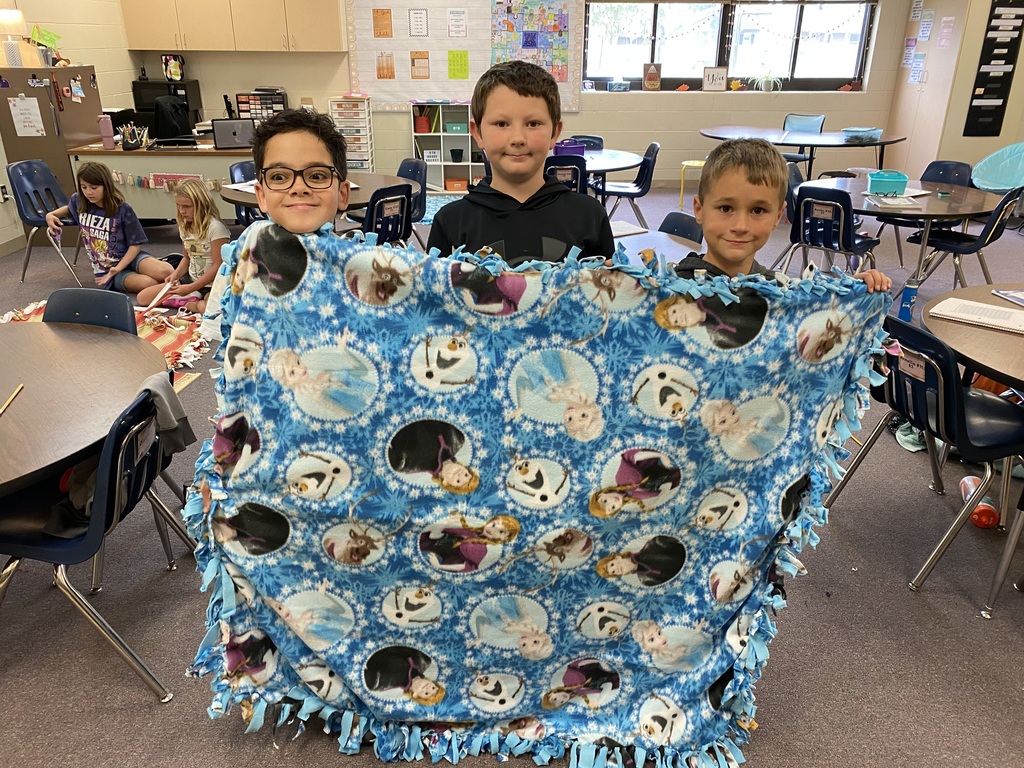 During her Bengal Innovators time, Miss Bott’s group measured, cut, and tied fleece fabric to create tie blankets. Students marked out inch by inch to ensure each tie was spaced evenly apart. They then chose places around the community to donate these blankets. Places chosen were the Lighthouse for Christ, the Hope House, a local church, and the Clay County EMT. What a great community project! #celebrate379