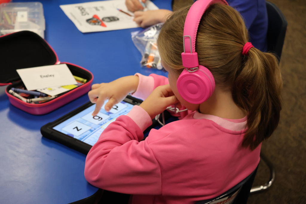 Every morning, Mrs. Siebold's kindergartners go through writing stations. These include small groups working on different writing standards, with one station being the Lexia iPad app. The students rotate through stations each day, ensuring they visit all of them throughout the week.  They were working hard this morning! #celebrate379