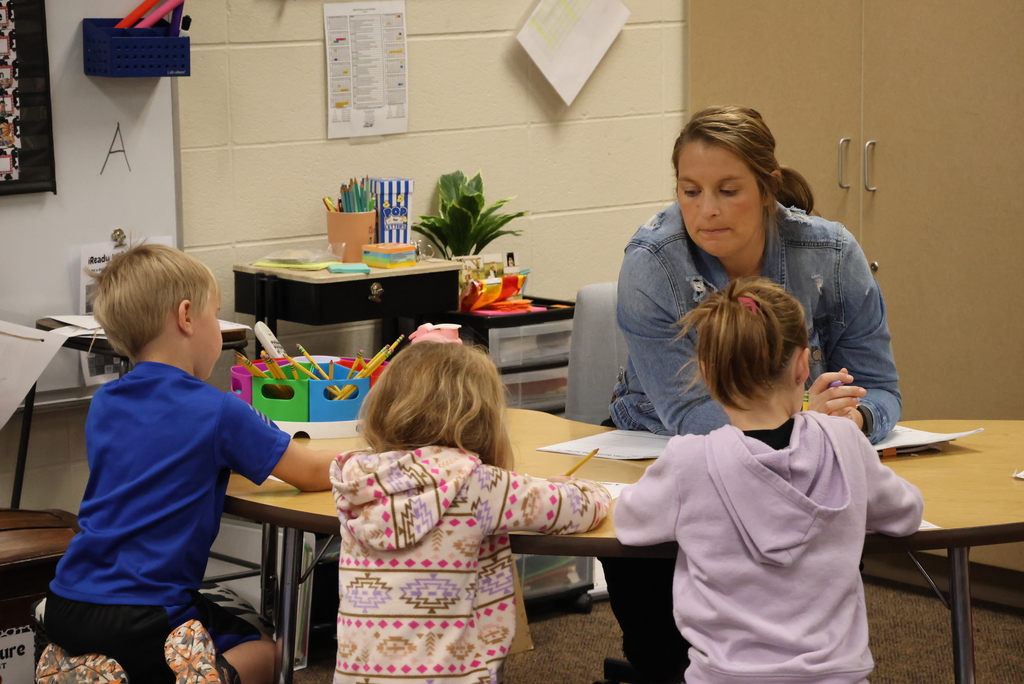 Every morning, Mrs. Siebold's kindergartners go through writing stations. These include small groups working on different writing standards, with one station being the Lexia iPad app. The students rotate through stations each day, ensuring they visit all of them throughout the week.  They were working hard this morning! #celebrate379