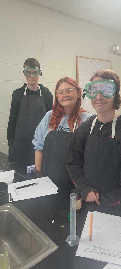 🔥 Science in action! Mrs. Trembath’s chemistry students explored how electrical forces hold substances together in a “choose your own lab” experiment. From salt to tin to dish soap, they measured melting points, boiling points, and surface tension — discovering just how strong (or weak!) those forces can be. #celebrate379