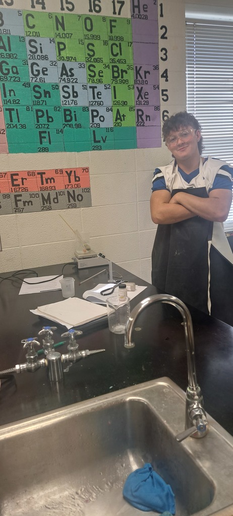 🔥 Science in action! Mrs. Trembath’s chemistry students explored how electrical forces hold substances together in a “choose your own lab” experiment. From salt to tin to dish soap, they measured melting points, boiling points, and surface tension — discovering just how strong (or weak!) those forces can be. #celebrate379