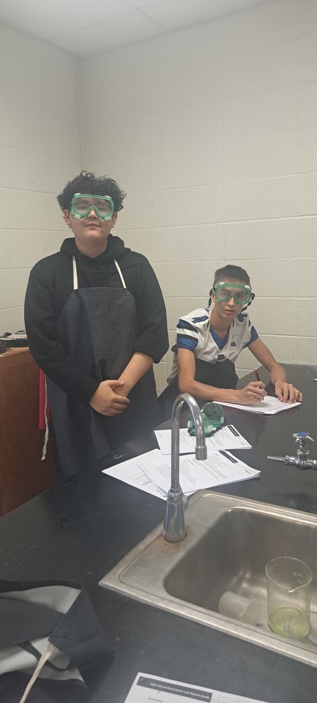 🔥 Science in action! Mrs. Trembath’s chemistry students explored how electrical forces hold substances together in a “choose your own lab” experiment. From salt to tin to dish soap, they measured melting points, boiling points, and surface tension — discovering just how strong (or weak!) those forces can be. #celebrate379