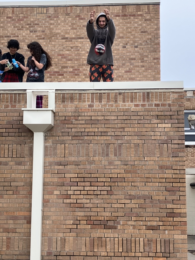 Mr. Freeman's Physics class learned about impulse and momentum with his annual egg drop experiment. There were a couple of casualties, but it enhanced their understanding of the concept! It was a fun project, and the kids did a great job designing and explaining what they had made.  #celebrate379