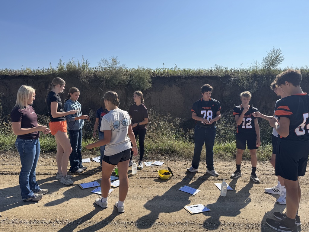 Mr. Craig's freshman Ag 101 class has had a busy and successful first quarter! Students in the class have learned about various careers in agriculture, planned a community service project, and done in-depth explorations of soil science and management, and dairy farm management. The class made visits to community farms operated by Erica and AJ Carlson, Rick Chaffee, and Cott Family Farms to look at various soil profiles. The class also visited the Wohler family's 4J dairy to learn about the daily responsibilities of the dairy farmer. All these experiences have led to success in FFA competitions! The Clay Center team placed 2nd at the Land/Soils evaluation (tied for 1st!), and took 1st place in the Dairy Cattle Evaluation competition. Various students have had top-10 performances throughout the school year thus far.