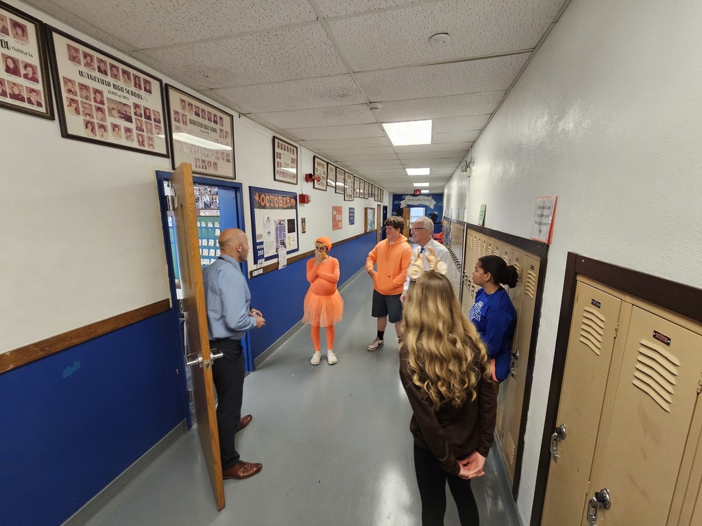 Wakefield Schools got a surprise Halloween visit from Kansas Senator Jerry Moran! Student leaders led him on a tour of the building, where he took time to speak with our students and faculty and to learn more about our Career and Technical Education programs. We are grateful for his visit and the opportunity to share more about the great things happening at Wakefield and the importance of rural Kansas public schools! #celebrate379