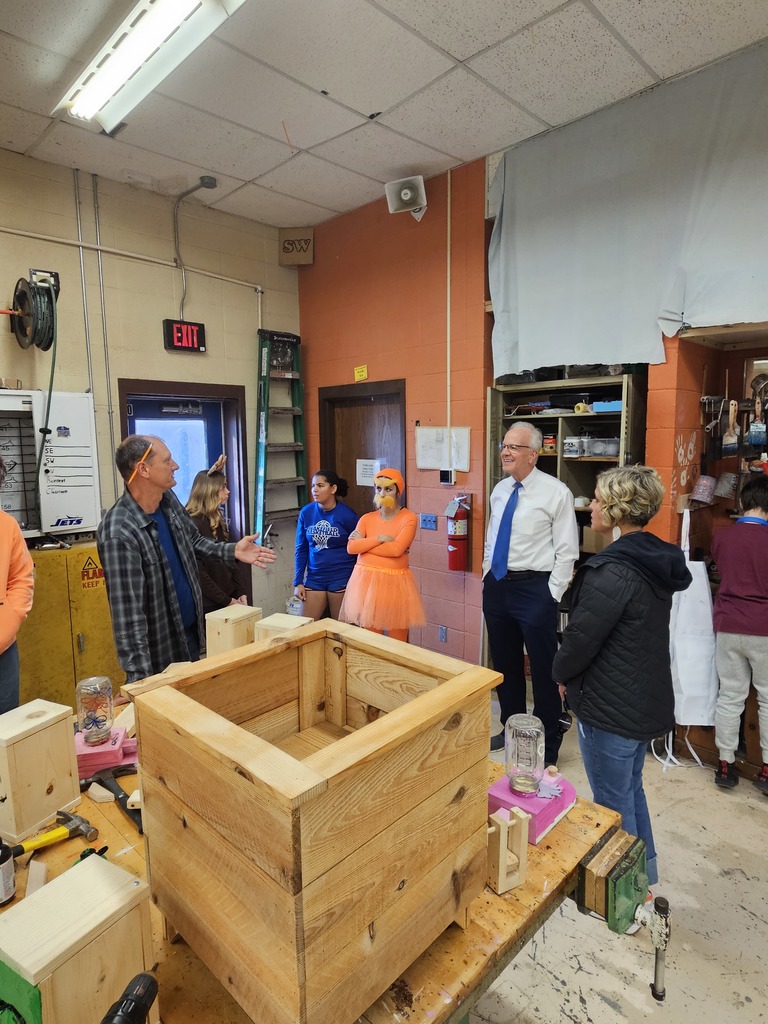 Wakefield Schools got a surprise Halloween visit from Kansas Senator Jerry Moran! Student leaders led him on a tour of the building, where he took time to speak with our students and faculty and to learn more about our Career and Technical Education programs. We are grateful for his visit and the opportunity to share more about the great things happening at Wakefield and the importance of rural Kansas public schools! #celebrate379
