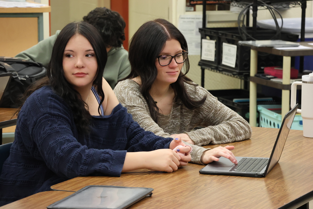 🌸🎨 Creativity is blooming in Mrs. Flegler’s class!  Her Floral & Design students are getting close to crafting their own floral patterns after kicking off the year by digging into the science behind how flowers are created. Today, they took things to the next level by teaching one another about the principles and elements of floral design — through games they designed themselves!  From custom board games to inventive computer games, these students proved that learning can be both creative and fun.  #celebrate379
