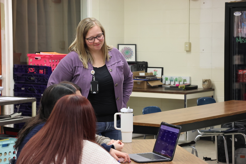 🌸🎨 Creativity is blooming in Mrs. Flegler’s class!  Her Floral & Design students are getting close to crafting their own floral patterns after kicking off the year by digging into the science behind how flowers are created. Today, they took things to the next level by teaching one another about the principles and elements of floral design — through games they designed themselves!  From custom board games to inventive computer games, these students proved that learning can be both creative and fun.  #celebrate379