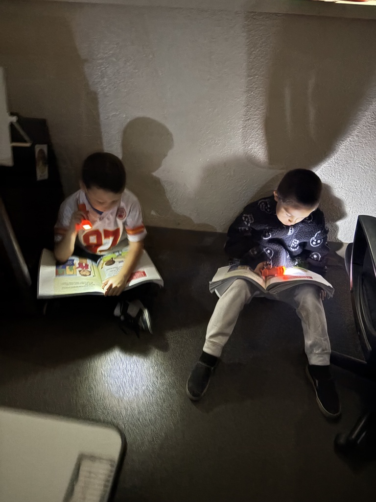 Mrs. Edwards keeps reading fun in her classroom with "Flashlight Reading", where her students shut off the lights and have "secret" reading time with a friend. Earlier this week, they were discovering why the Statue of Liberty is green from their HMH literature book. One of the main goals at Lincoln is for kids to develop a LOVE of reading, and this is just one way the teachers do it! #celebrate379