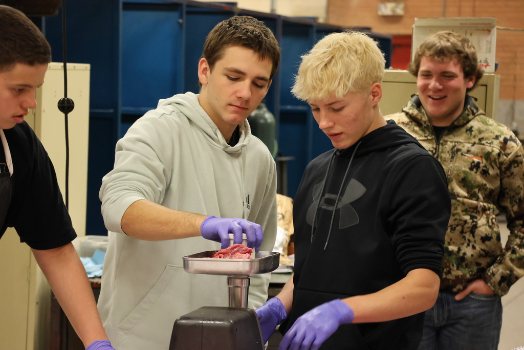 Forget the turkey, Mr. Craig's students were serving up ham this morning!  Schwartz Farms was nice enough to donate a hog for this learning activity, and the Clay Center Locker Plant killed and delivered it whole to the CCCHS Ag garage. After that, it was the students' turn to butcher from whole hog down to all of the parts!  Thanks to Lee Weiss, a retired Ag teacher and FFA advisor, who donated his morning to teach the students all about the butchering process. As you can see, it was a hands-on process!  Some of the pork will be eaten at FFA events, and some will be donated to the Lighthouse. All of it was a great learning experience! #celebrate379
