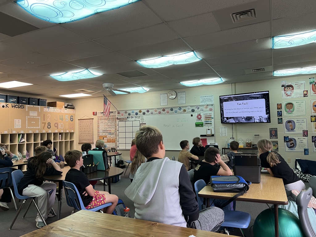 Students in Mrs. Knepper’s class explored the Macy’s Thanksgiving Day Parade in a unique way over the past week!  They watched videos, learned how the giant balloons are made, and read the book Balloons Over Broadway. They then closely examined a nonfiction article about the parade, using colored pencils to underline main ideas, key details, and important traditions. #celebrate379