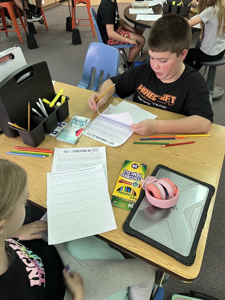 Students in Mrs. Knepper’s class explored the Macy’s Thanksgiving Day Parade in a unique way over the past week!  They watched videos, learned how the giant balloons are made, and read the book Balloons Over Broadway. They then closely examined a nonfiction article about the parade, using colored pencils to underline main ideas, key details, and important traditions. #celebrate379