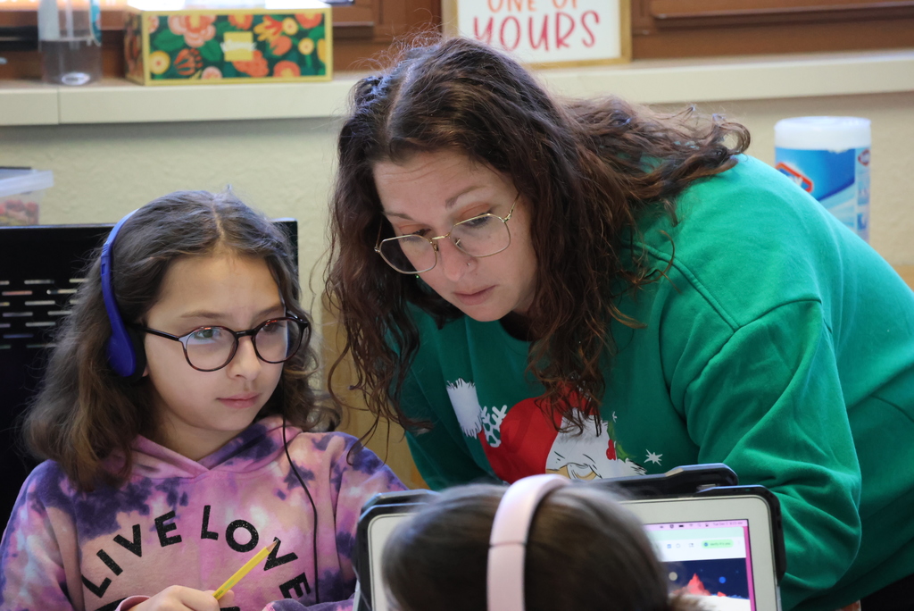 One of the most original science projects in 3rd grade is the "New Animals of the World." Students research two different animals and then combine the two into a new species! In Ms. Brownell's class, those writings are then turned into a book that she has made each year, and they also make a 3D image of the animal. Definitely a memorable experience! #celebrate379