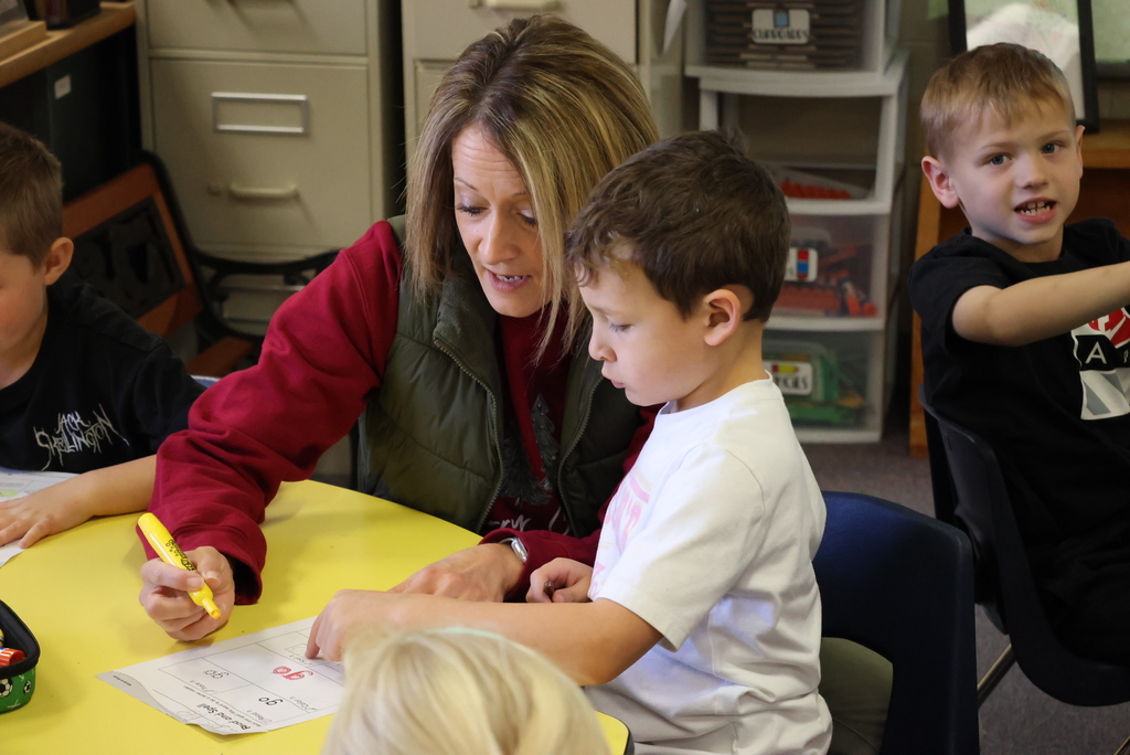It is always amazing to see the academic progress made in kindergarten throughout the year. In Mrs. Shannon's class, they are already recognizing two syllable words! Today, they sounded and clapped out the words together to help make connections. #celebrate379
