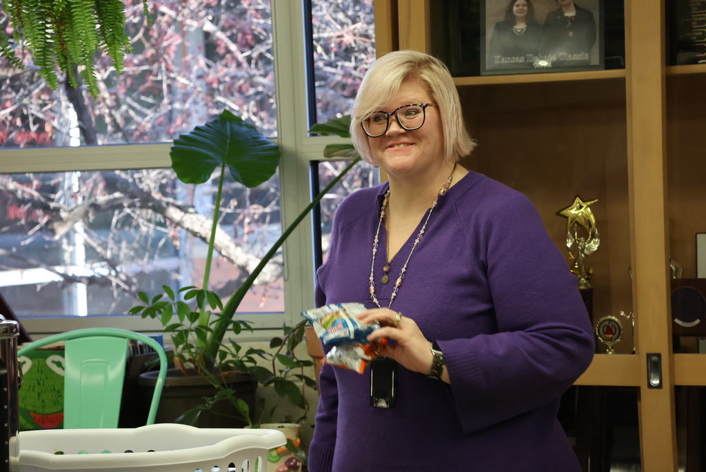 Youth Leaders in Kansas (YLinK) members surprised CCCHS staff with a cider and chocolate bar as they graded their finals. #celebrated379
