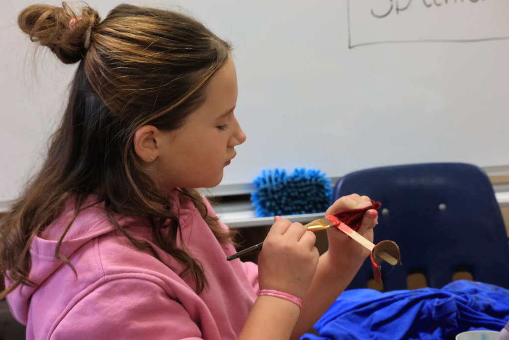 Mrs. McGuire is using the Leader in Me Habits regularly in her art classes. Today, her 4th graders had the freedom to create whatever they wanted with one requirement: Plan it out first using the 7 Habits. #celebrate379