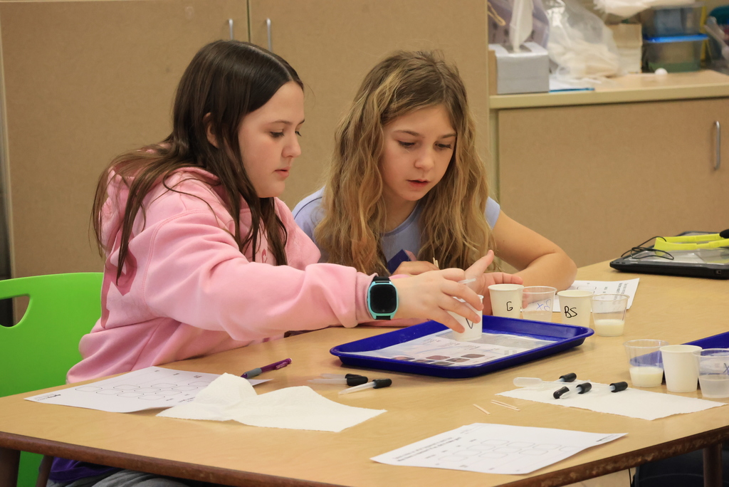 Garfield science teachers use the Mystery Science curriculum for all of their lessons. Today, Mrs. Schurle's 5th graders were mixing different ingredients to see how they reacted to each other. #celebrate379