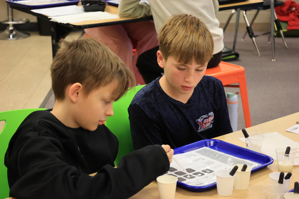 Garfield science teachers use the Mystery Science curriculum for all of their lessons. Today, Mrs. Schurle's 5th graders were mixing different ingredients to see how they reacted to each other. #celebrate379