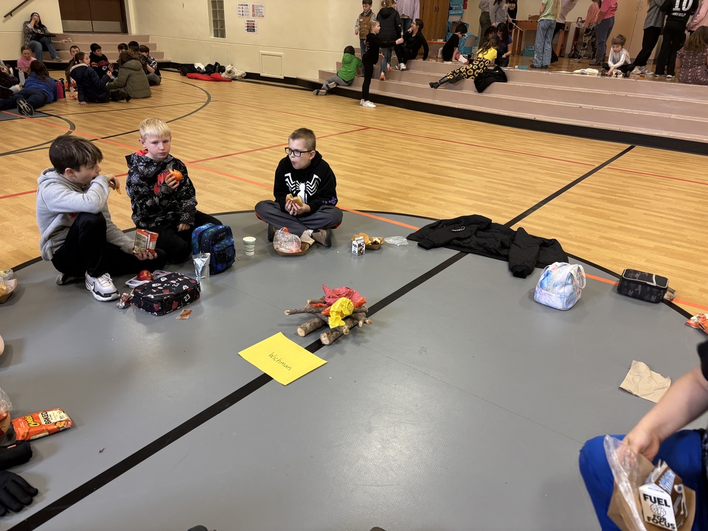 4th graders across the district came together to celebrate Kansas during the annual Kansas Heritage Day. Students participated in a wide range of activities relating to pioneer life and Kansas history, including making butter and apple cider, participating in a one-room school lesson, and learning about President Eisenhower’s campaign. Garfield and Wakefield students shared lunches around the “campfire” and had a memorable day celebrating our state! #celebrate379