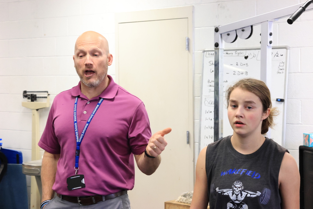 It was another chance to get better in Mr. Freeman's strength and conditioning class this morning! During this time, students complete different workouts depending on a weekly schedule. This leads up to a max-out session about every quarter. Some of these students also choose to participate in powerlifting, an out-of-school activity in which lifters compete against other schools across the state. #celebrate379