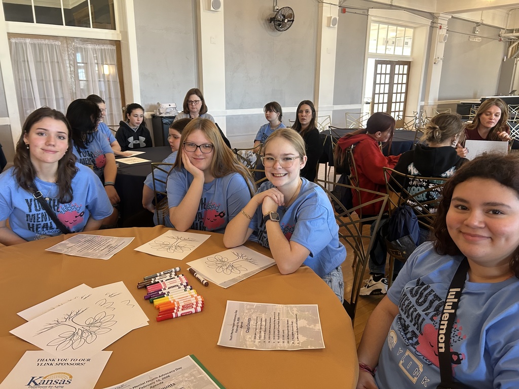 CCCHS Youth Leaders in Kansas (YLinK) members traveled with sponsor Lori Martin to Topeka today to attend Youth Mental Health Advocacy Day. Students from across the state had an opportunity to give input to policymakers, including Rep. Lewis "Bill" Bloom, who welcomed the students into the Capitol. #celebrate379