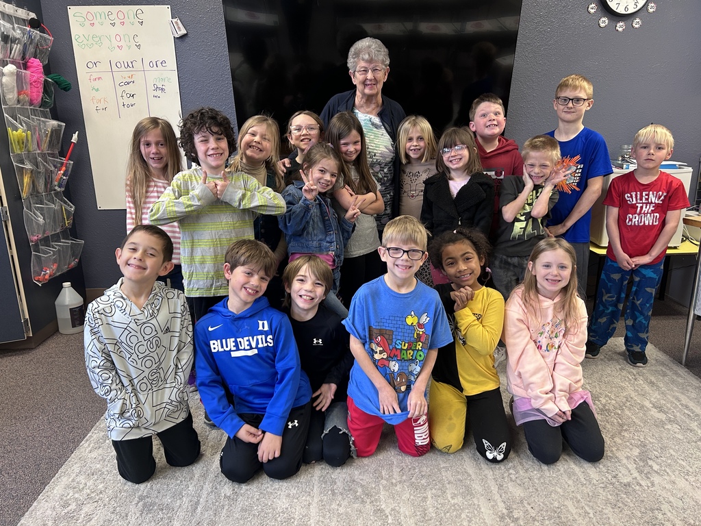 Lincoln is blessed to have multiple volunteers who come into the school regularly to help in the classroom, usually to listen to students read. One of these dedicated volunteers is Mary Jo Bull. Yesterday, Mrs. Payne's class helped her celebrate her birthday! Thank you to all of our volunteers who help make a difference! #celebrate379