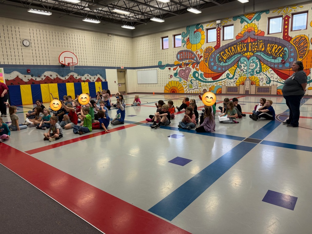 Our pilot CCCMS KAY Club recently had the opportunity to visit Lincoln Elementary for a team-building and service project with first graders—and it was a great experience for everyone involved!  Middle school leaders and first-grade students worked together in small groups rotating through activities like castle ball, basketball, gaga ball, soccer, and a “chill room” for drawing and art. Throughout the activities, students practiced teamwork, sportsmanship, and building a sense of community.  KAY (Kansas Association for Youth), directed by the Kansas State High School Activities Association, is a character-building, leadership, and service organization unique to Kansas schools.  Learn more: https://www.kshsaa.org/react/activity/main/KAY