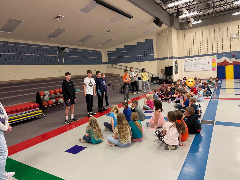 Our pilot CCCMS KAY Club recently had the opportunity to visit Lincoln Elementary for a team-building and service project with first graders—and it was a great experience for everyone involved!  Middle school leaders and first-grade students worked together in small groups rotating through activities like castle ball, basketball, gaga ball, soccer, and a “chill room” for drawing and art. Throughout the activities, students practiced teamwork, sportsmanship, and building a sense of community.  KAY (Kansas Association for Youth), directed by the Kansas State High School Activities Association, is a character-building, leadership, and service organization unique to Kansas schools.  Learn more: https://www.kshsaa.org/react/activity/main/KAY