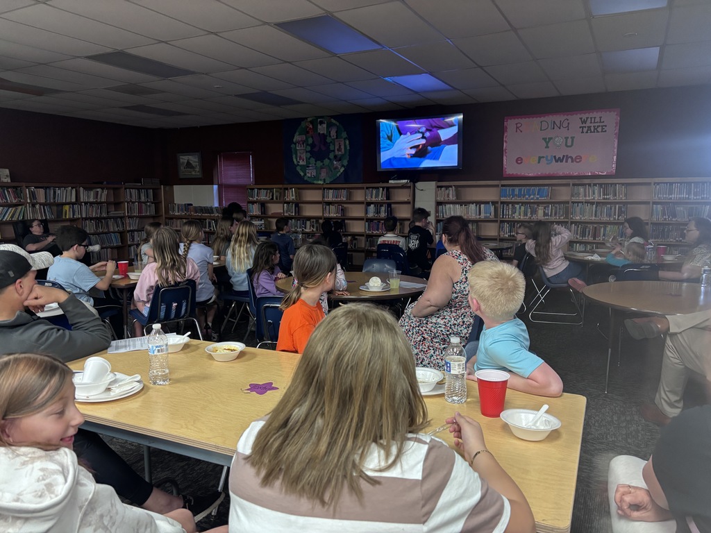 What an amazing turnout last night for the "Screenagers; Elementary Age Edition" documentary viewing! More than 120 parents, kids, and community members attended the event. Thank you to the Clay Counts Coalition for purchasing the movie and to the Garfield P.E.P. and GES staff and students for providing the meal and helping serve. It was a gret night of learning a conversation! #celebrate379