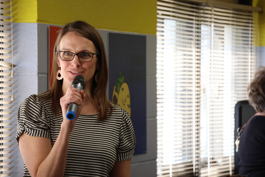 Members of CCCHS YLinK and Student Council are partnering with GES to host a weekly panel discussion on topics such as friendships, cultivating self-confidence, and navigating stress and anxiety. These discussions take place at the beginning of lunch and are optional for students. Talk to your student tonight to see if they attended or want to attend in the upcoming weeks. Thank you to the CCCHS students who are taking time out of their day to mentor our kids! #celebrate379