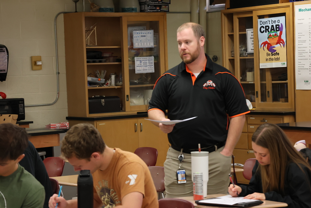 Know what qualitative analysis entails as it relates to physics? Mr. Roberts' students do! Today, they were analyzing energy changes in different situations. There was some high-level thinking going on! #celebrate379