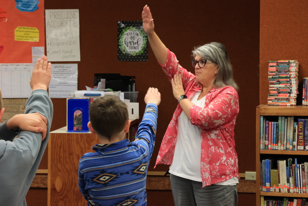 Did you know that scientific data show that intensive cursive instruction improves both writing and reading-related skills? Mrs. Galindo, who is trained in Alphabetic Phonics, teaches cursive with every 4th and 5th grade class. #celebrate379