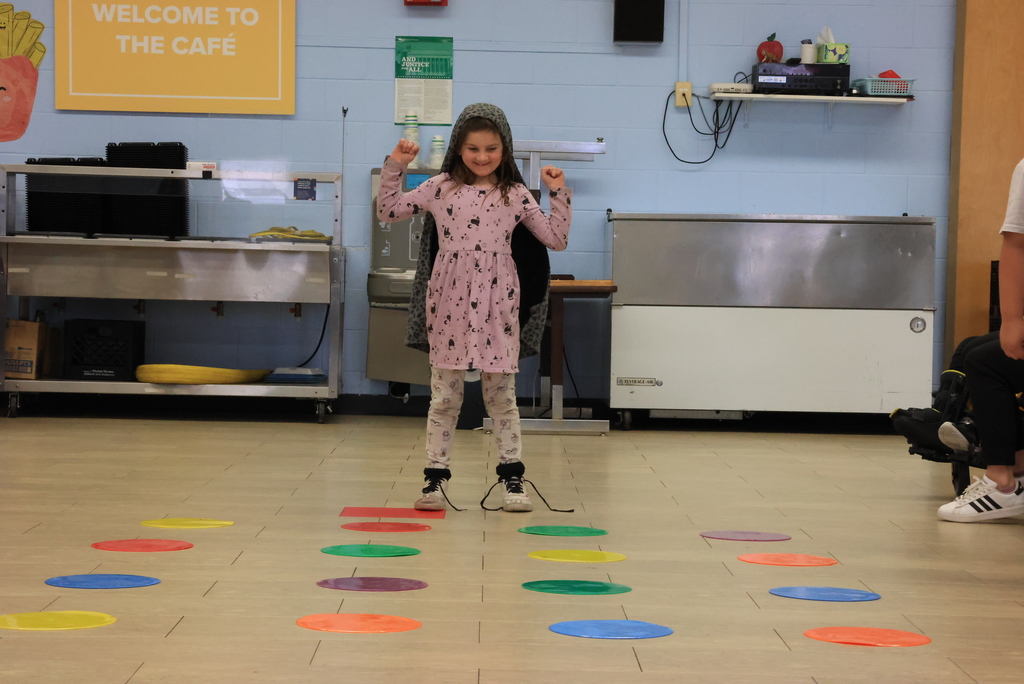 Ms. Coughlin used a fun game during her 2nd grade to show how failure is learning. She had a dot maze on the floor, and students had to make their way through the maze one by one. They worked as a team to figure out which dots were the way and which dots sent them back to the beginning. Then, they talked about how even though some students failed and others succeeded, their combined effort helped them complete the maze together. #celebrate379