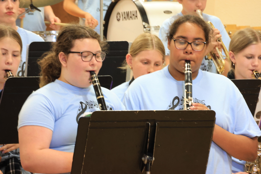 6th grade band students from Wakefield and Clay Center perform in front of Wakefield students.