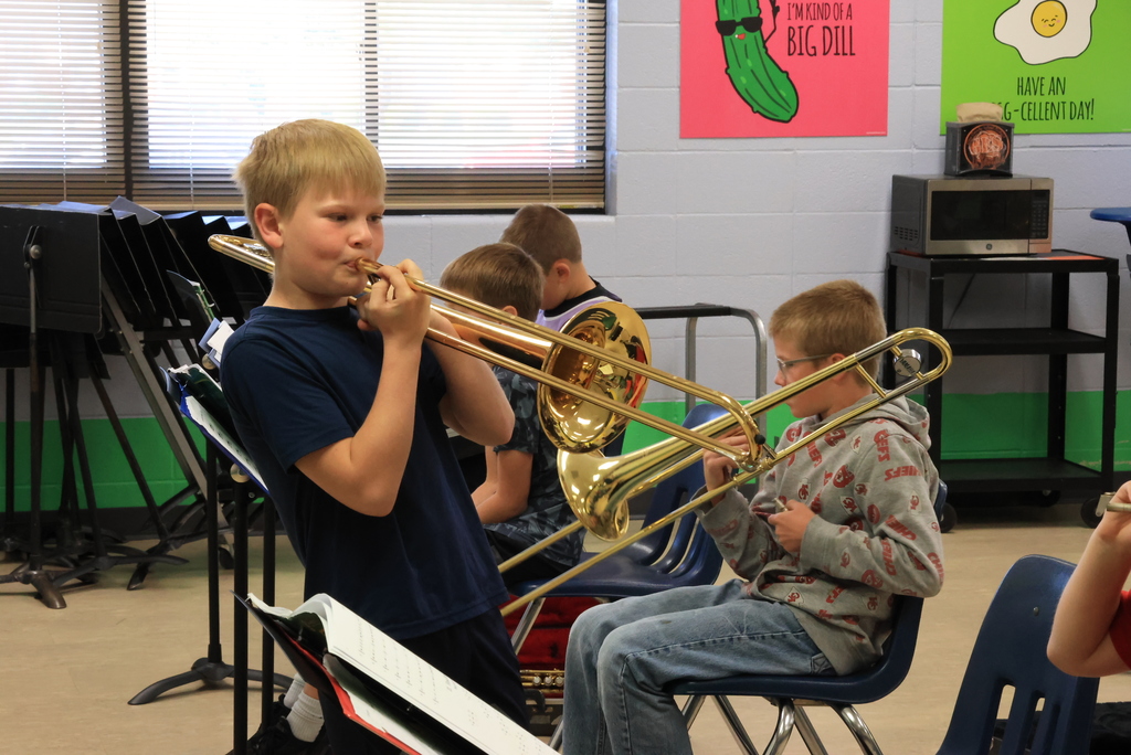 5th grade band students prepare for the upcoming  5-12 spring band concert.