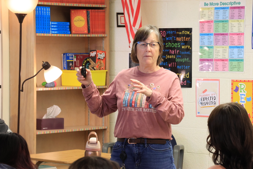Mrs. Reichert explains the week's schedule to her sophomore students.