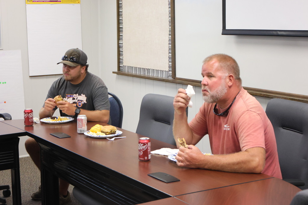 While most USD 379 staff are enjoying their summer break, a select few 12-month and summer help employees are working hard to make sure the buildings are ready to go come August 18. Today, Superintendent Brett Nelson and Asst. Superintendent Jaclyn Pfizenmaier treated them and the SAC staff to a lunch to thank them for all of their hard work over the summer! #Celebrate379