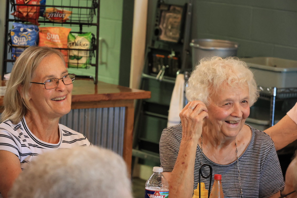 A group of Wakefield teacher retirees gathered at the Bomber Grind today to meet new principal Mr. Leis, and hear from Superintendent Brett Nelson about bond updates, enrollment figures, new hires, and more.