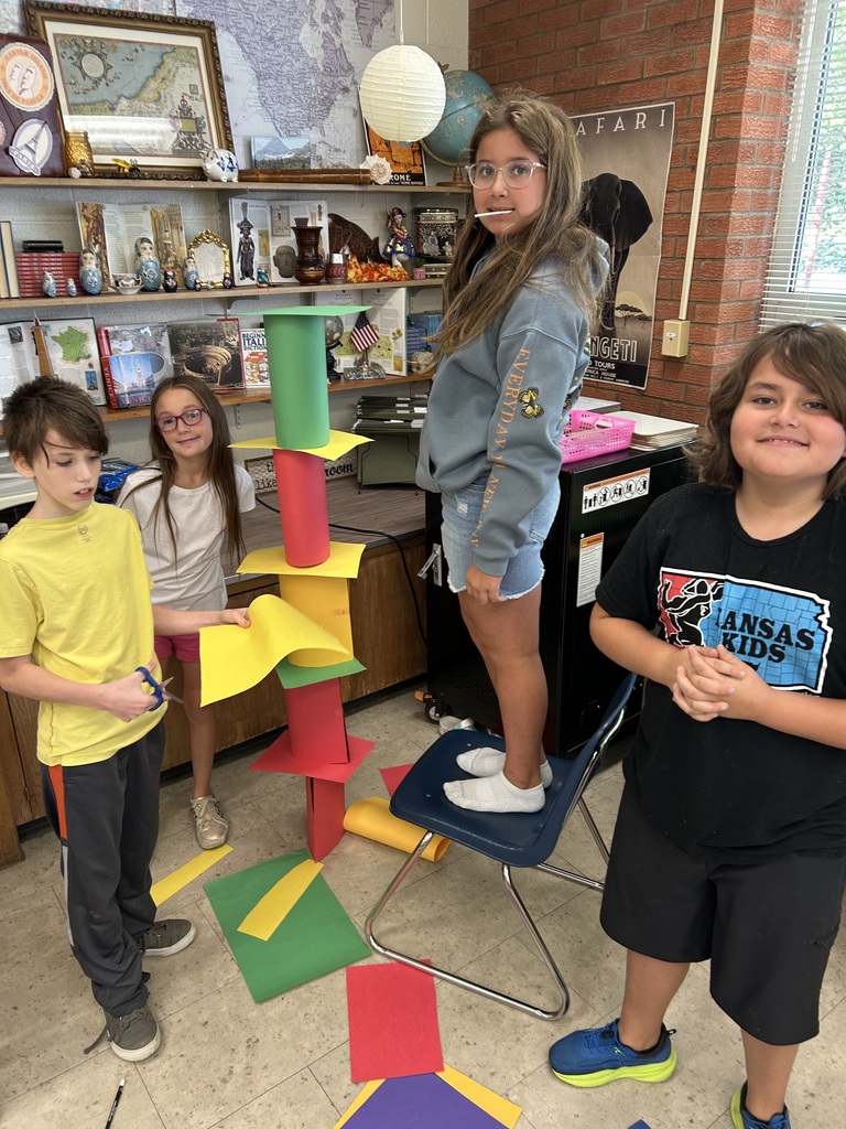 Yesterday, Mr. Yenni's class focused on Habit 6: Synergize of the Leader in Me program.  They worked together as teams in a competition to build the highest tower out of construction paper. 