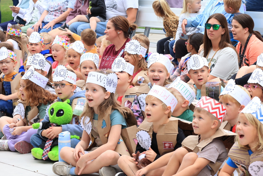 Nothing beats a kindergarten ABC Bootcamp Parade and Show! The K's have been learning their ABCs to begin the year, and today they got to show it off in front of a fantastic crowd of family and friends!