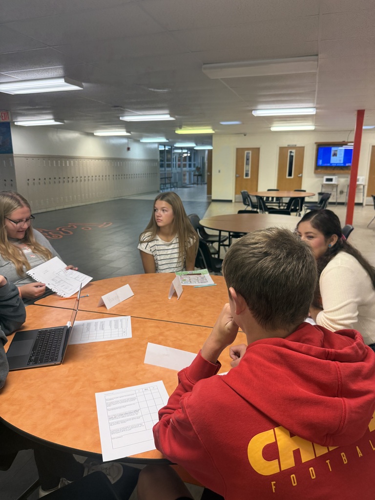 Mrs. Hughes' Spanish students have been working on house vocabulary and making comparisons. Last week, a group of native speakers from the community were invited in to describe a house they wanted built. Students "architects" then created and presented a design and argued why it was better than their classmates' designs.