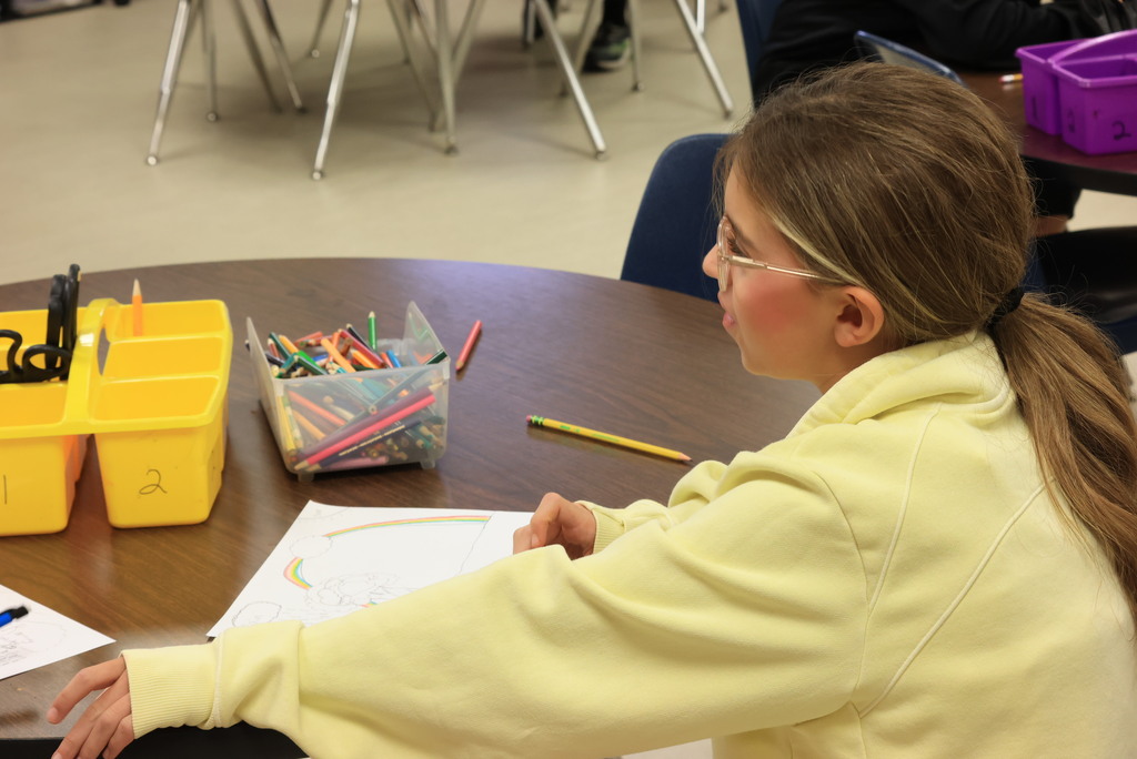 Mrs. Hauck's 5th graders work on their soil conversation posters.