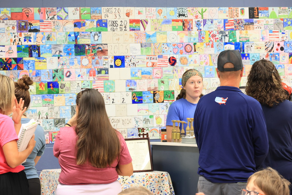 The USD 379 Excellence Foundation treated Lincoln and Bus Barn staff yesterday by bringing in the Chilly Hillbilly and 4th and Torch Coffee to provide free drinks. 