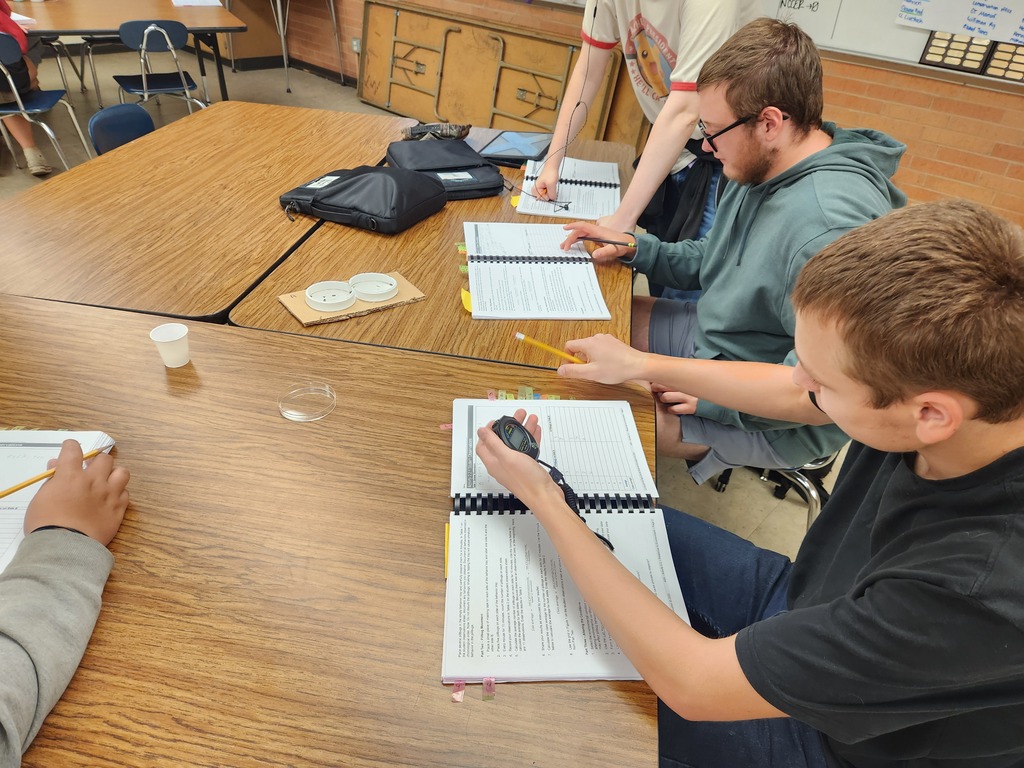 Mrs. Flegler's Animal Science class conducted a lab this week to study how a stimulus impacts animal behavior. Students observed pillbugs in a neutral setting to determine their natural behaviors. Then the lab groups were able to select a stimulus (dried pine needles or fresh green grass) to the behavior observation tray to see if the pillbugs would have a taxis reaction to it.