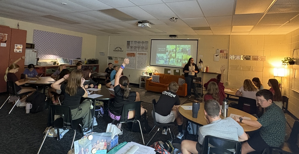 A guest speaker in Ms. Smith's ELA and Bengal Writing classes talks about life in Uganda.